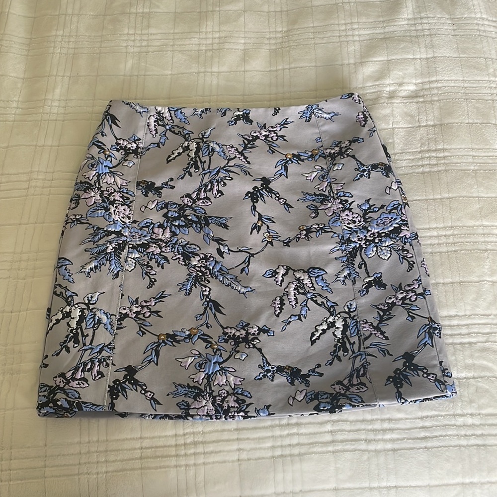 New NWT Ann Taylor Loft Gray Blue Floral Embroidered Tapestry Mini Skirt Sz 6